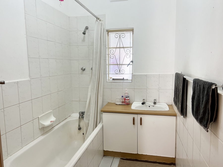 2 Bedroom Property for Sale in Fairfield Estate Western Cape